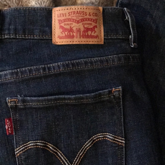 Levi’s classic boot. Size 6. Only worn once - Picture 5 of 5